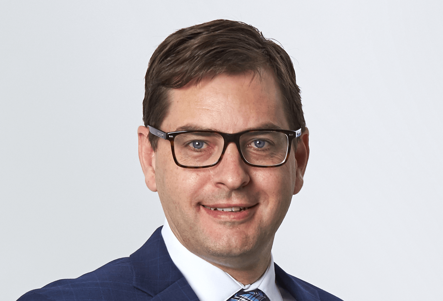 Aaron Fryer starts regional Allianz CFO role